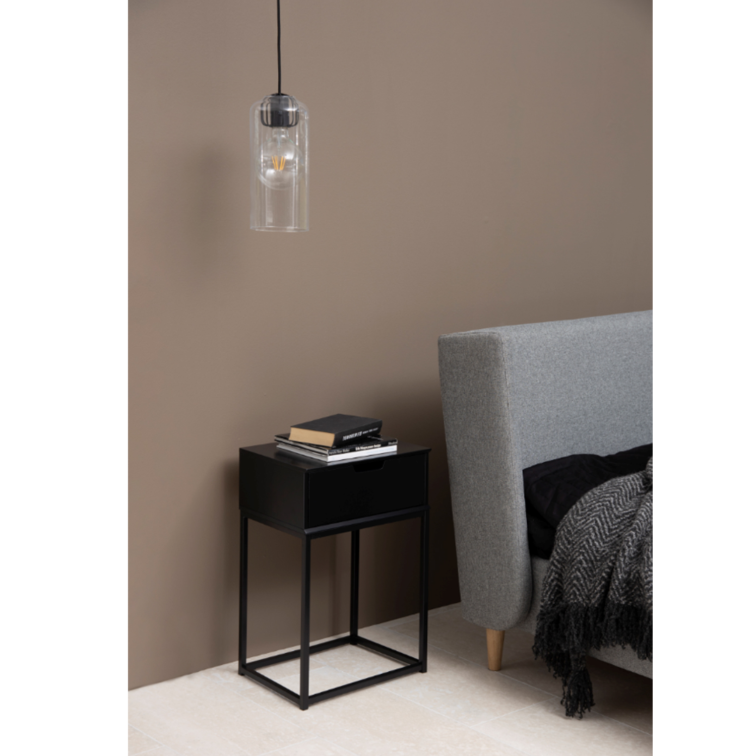 Öökapp MITRA must - Image 3
